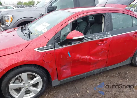 2013 Chevrolet Volt from USA, damaged, VIN 1G1RB6E47DU120479